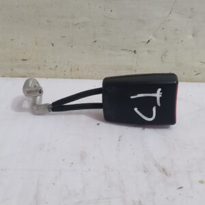 enganche_cinturon_trasero_derecho_3b0857740b_volkswagen_passat_berlina_3b3_advance