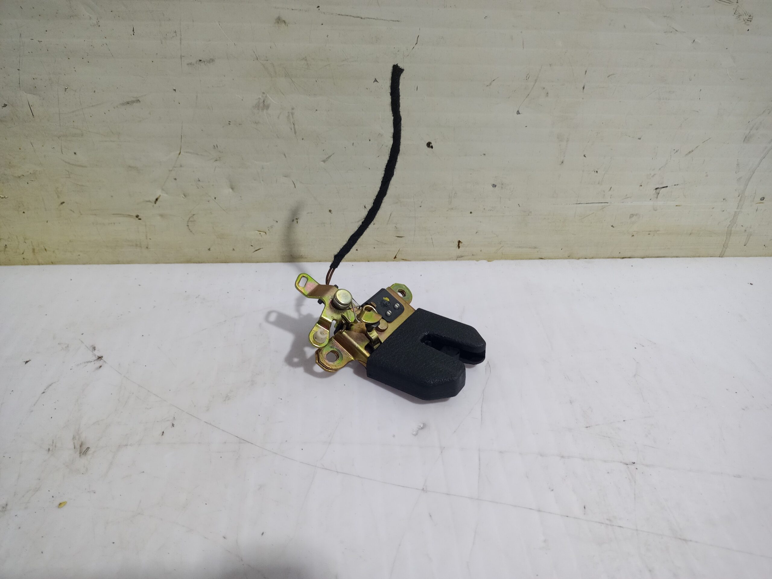 cerradura_maletero_porton_3b5827505m_volkswagen_passat_berlina_3b3_advance