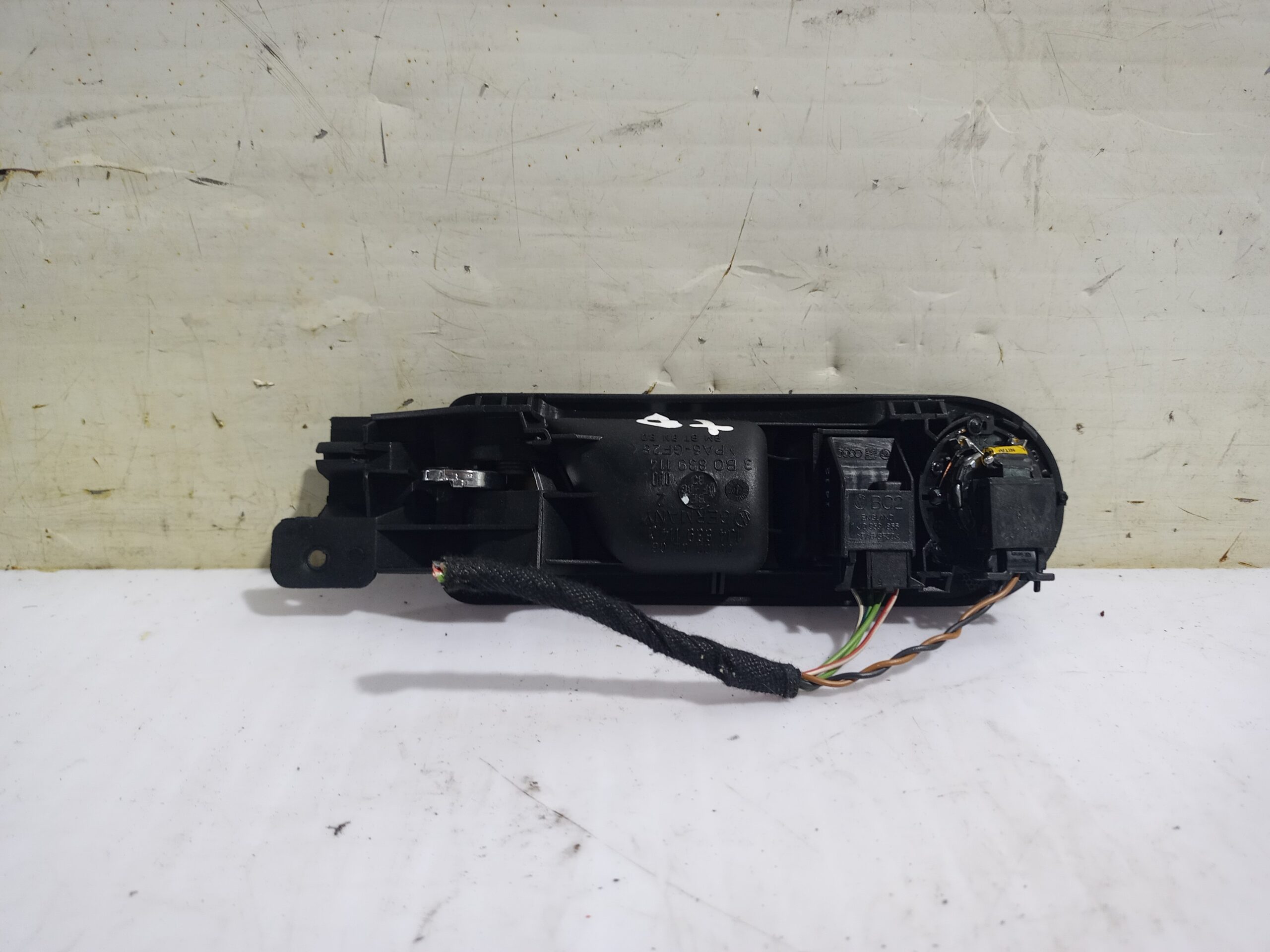 maneta_interior_trasera_derecha_1j4839114_volkswagen_passat_berlina_3b3_advance