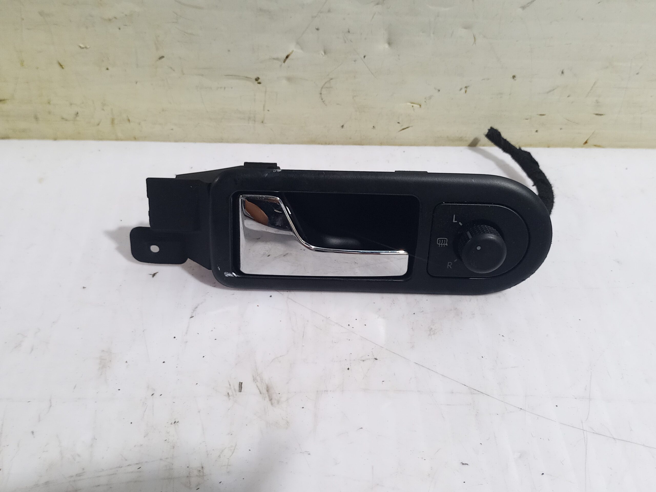 maneta_interior_delantera_izquierda_3b1837113_volkswagen_passat_berlina_3b3_advance