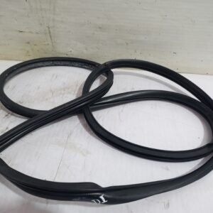 goma_contorno_821302y000_hyundai_ix35_lm_el_elh_2_0_crdi_4wd