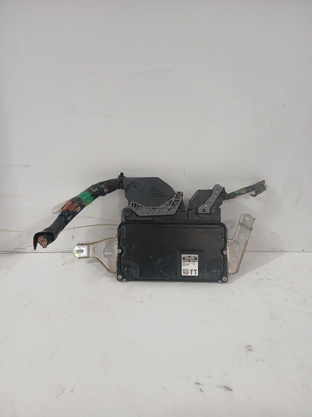 centralita_motor_uce_896610u140_toyota_yaris_active