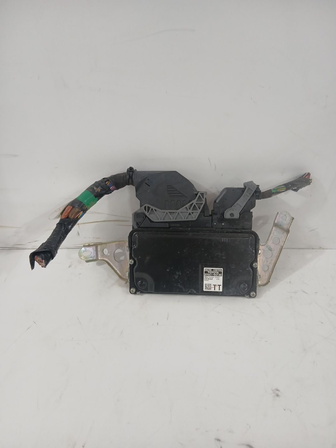 centralita_motor_uce_896610u140_toyota_yaris_active