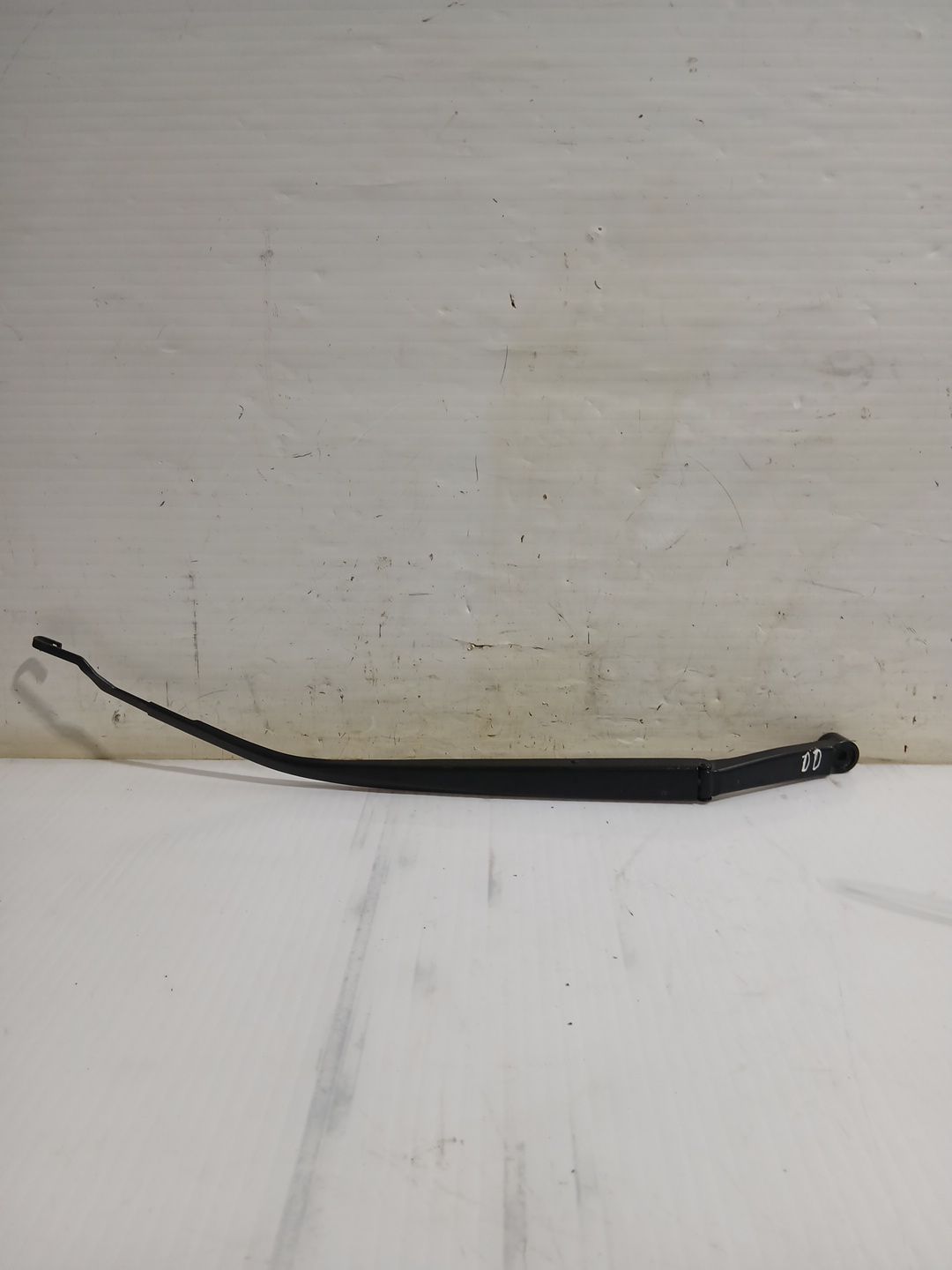 brazo_limpia_delantero_derecho_8521102430_toyota_corolla_station_wagon_e21_1_8_hybrid_zwe211