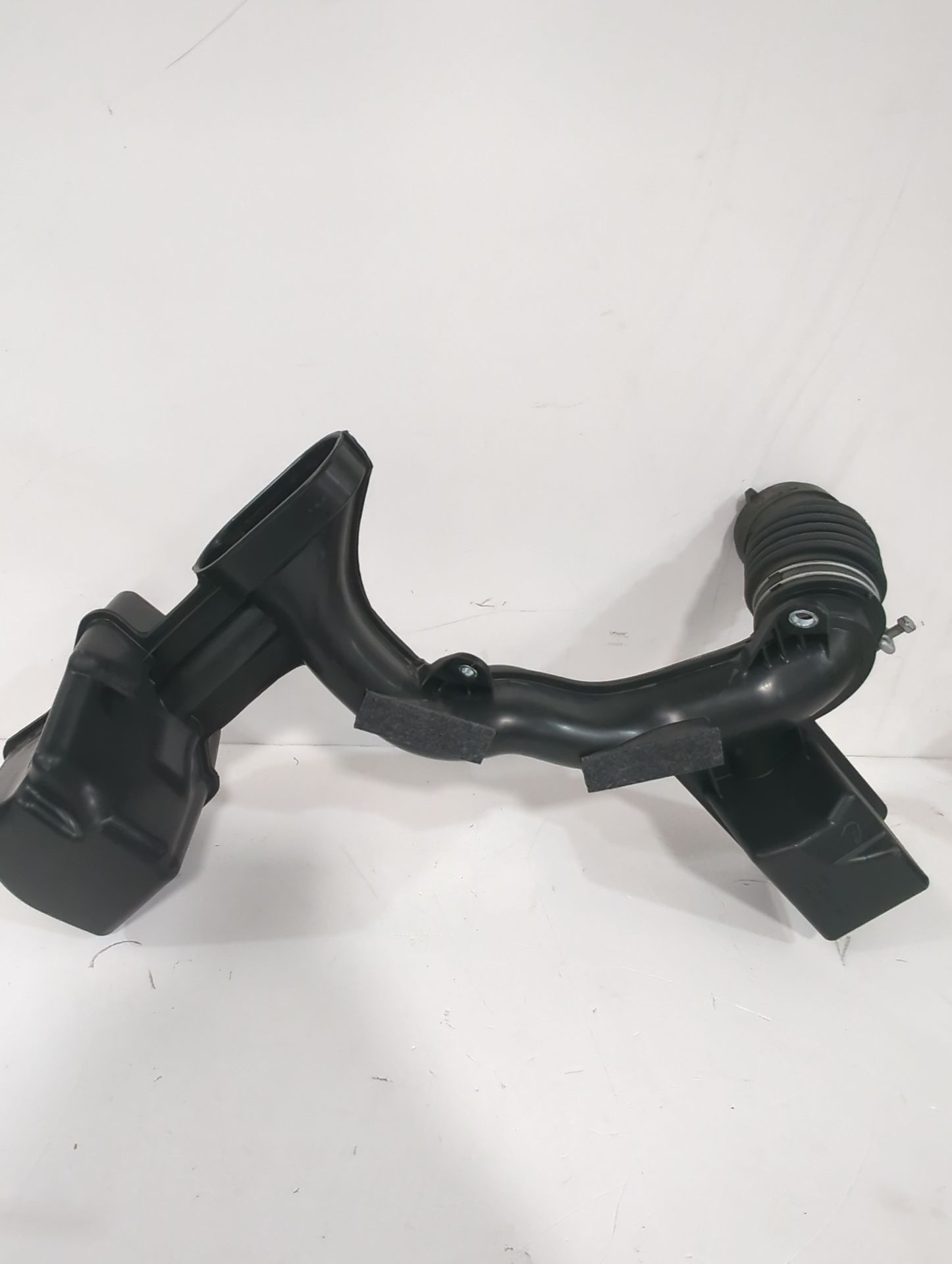 tubo_177510t190_toyota_corolla_station_wagon_e21_1_8_hybrid_zwe211