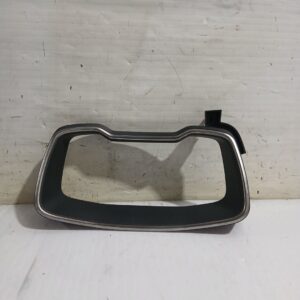 moldura_5541102c10_toyota_corolla_station_wagon_e21_1_8_hybrid_zwe211