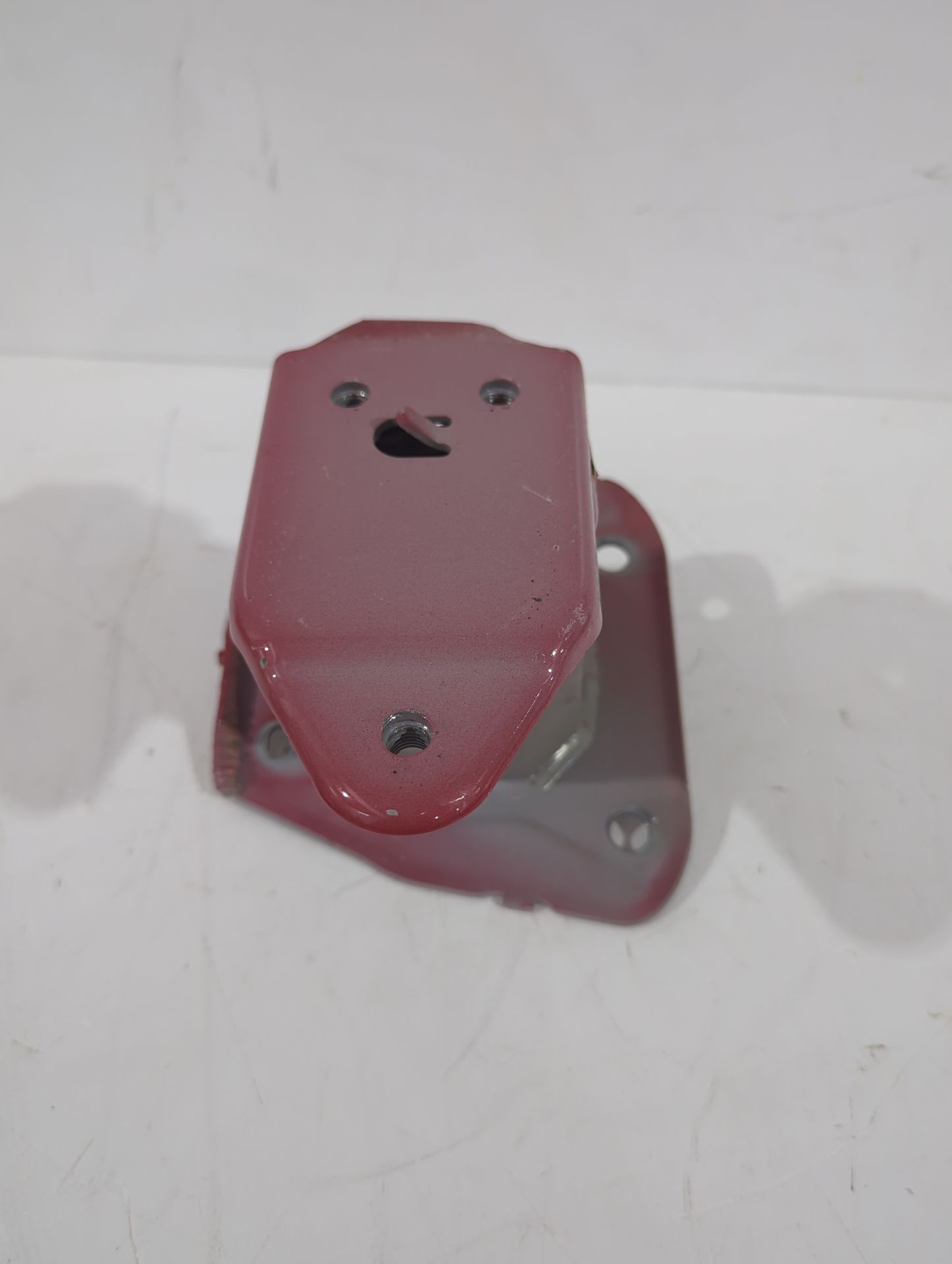 puntera_paragolpes_trasera_derecha_5201502150_5701302190_toyota_corolla_station_wagon_e21_1_8_hybrid_zwe211