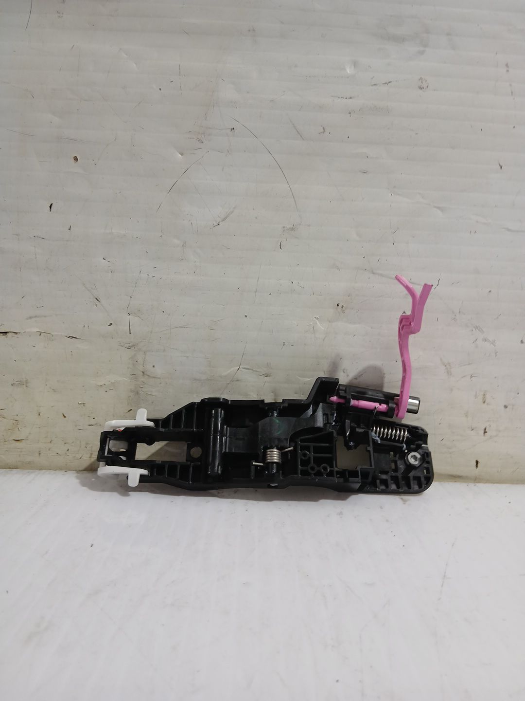 maneta_exterior_trasera_derecha_6920302410_toyota_corolla_station_wagon_e21_1_8_hybrid_zwe211