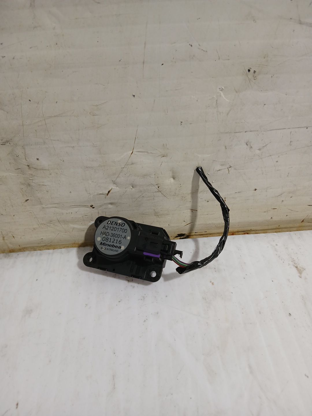 motor_apertura_trampilla_a21201700_nissan_micra_v_k14_1_5_dci