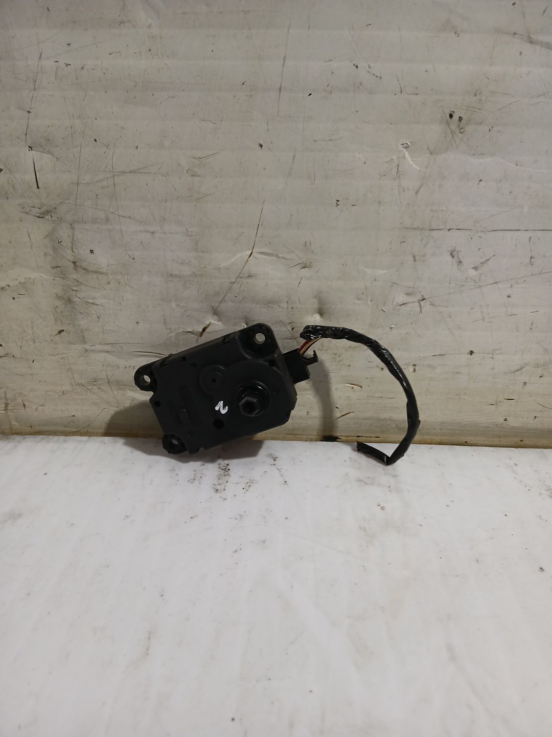 motor_apertura_trampilla_a21201700_nissan_micra_v_k14_1_5_dci