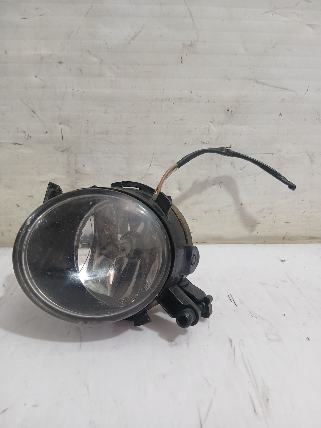 faro_antiniebla_derecho_5p0941704_seat_leon_1p1_1_9_tdi