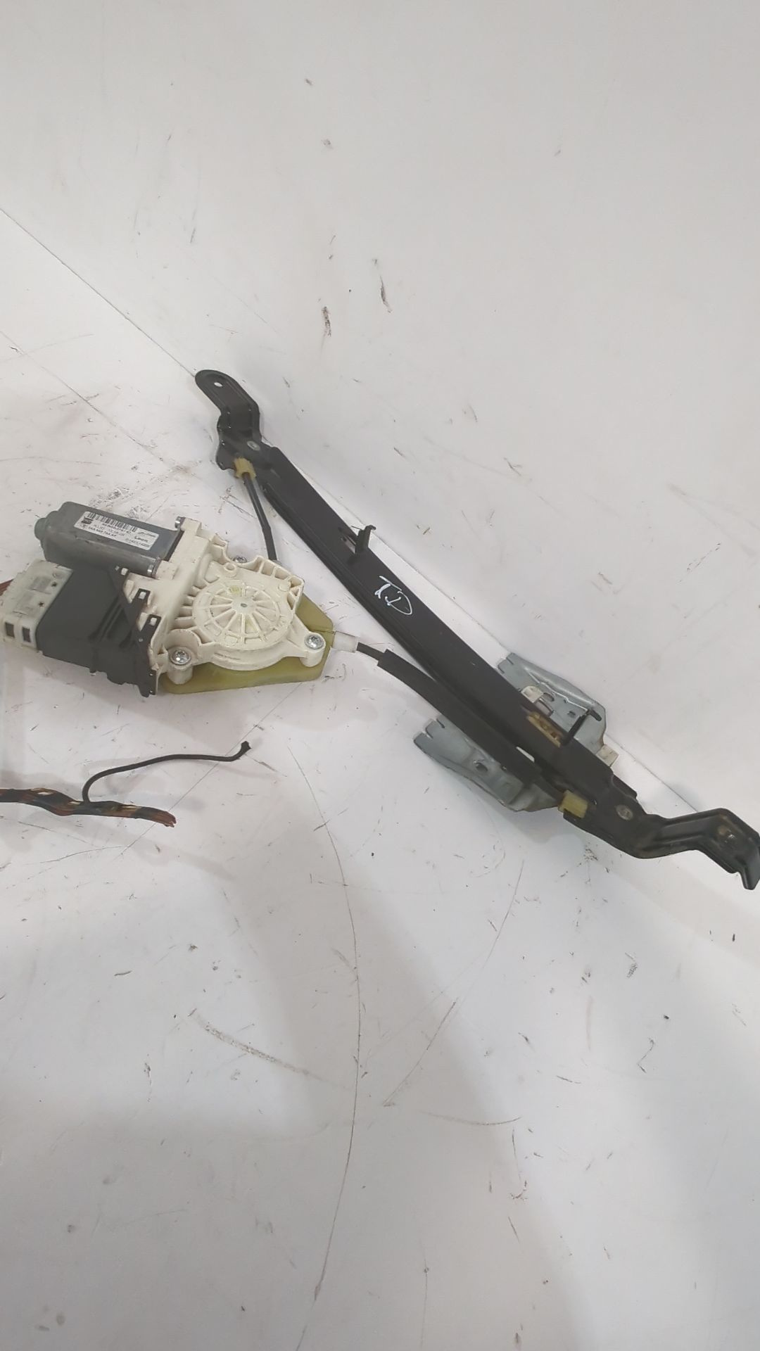 elevalunas_trasero_derecho_1p0839462a_seat_leon_1p1_1_9_tdi