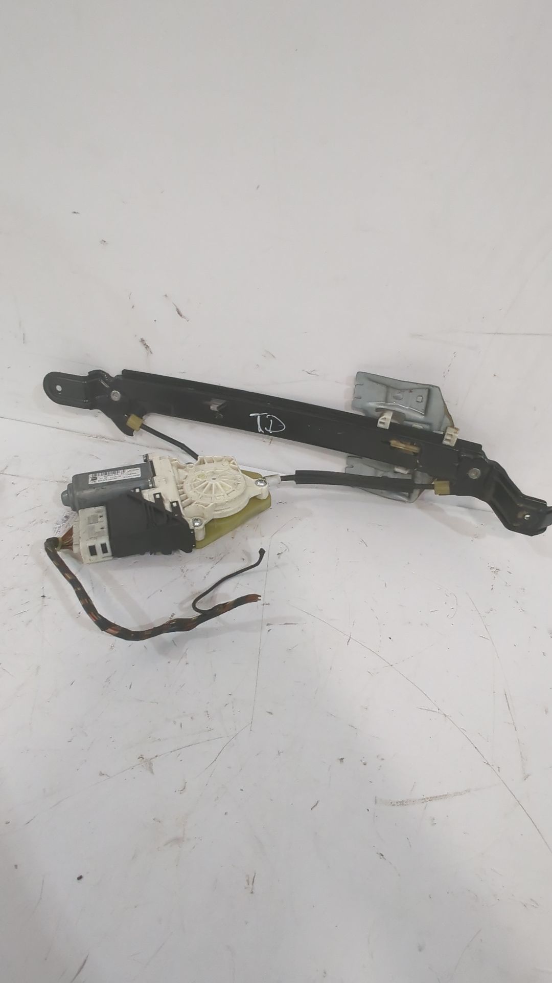 elevalunas_trasero_derecho_1p0839462a_seat_leon_1p1_1_9_tdi