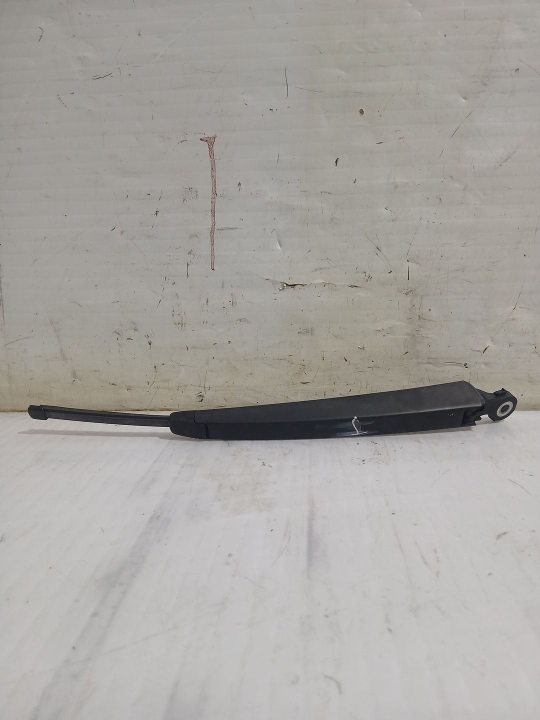 brazo_limpia_trasero_606955707b_seat_leon_1p1_1_9_tdi