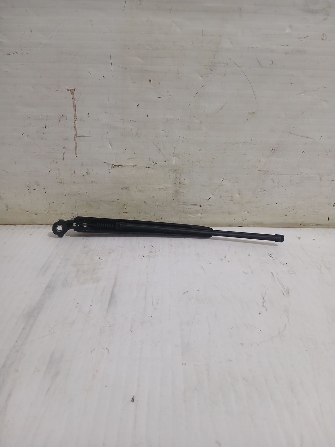 brazo_limpia_trasero_606955707b_seat_leon_1p1_1_9_tdi