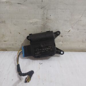 motor_apertura_trampilla_0132801343_seat_leon_1p1_1_9_tdi