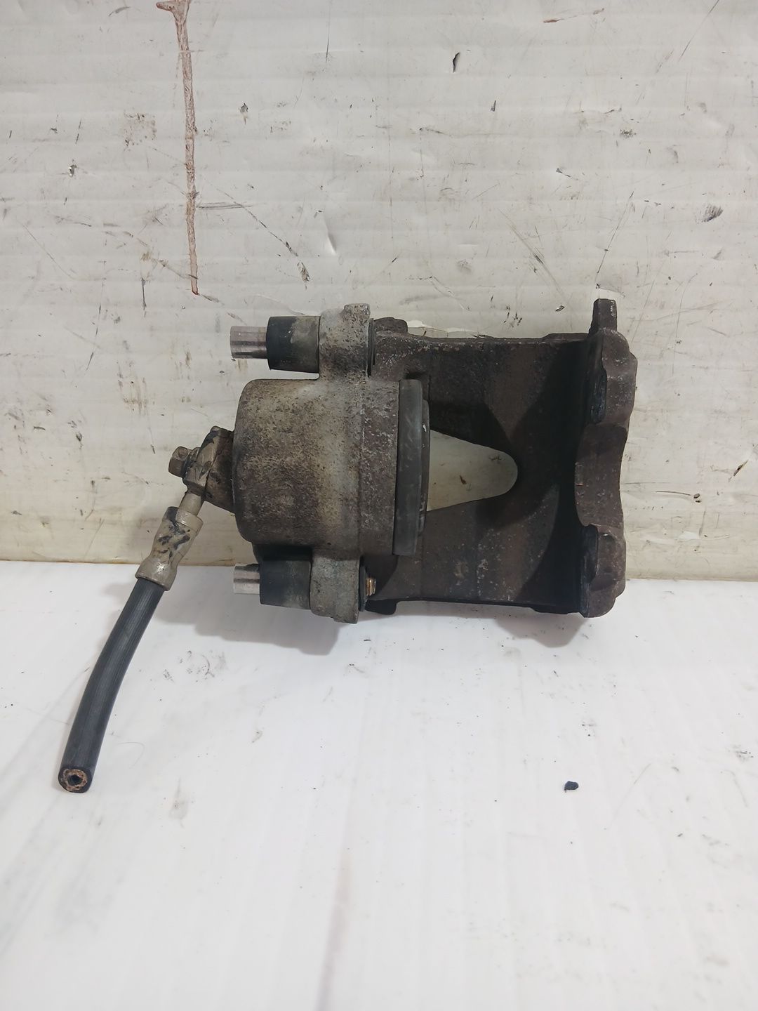 pinza_de_freno_delantera_izquierda_1k0615123d_seat_leon_1p1_1_9_tdi