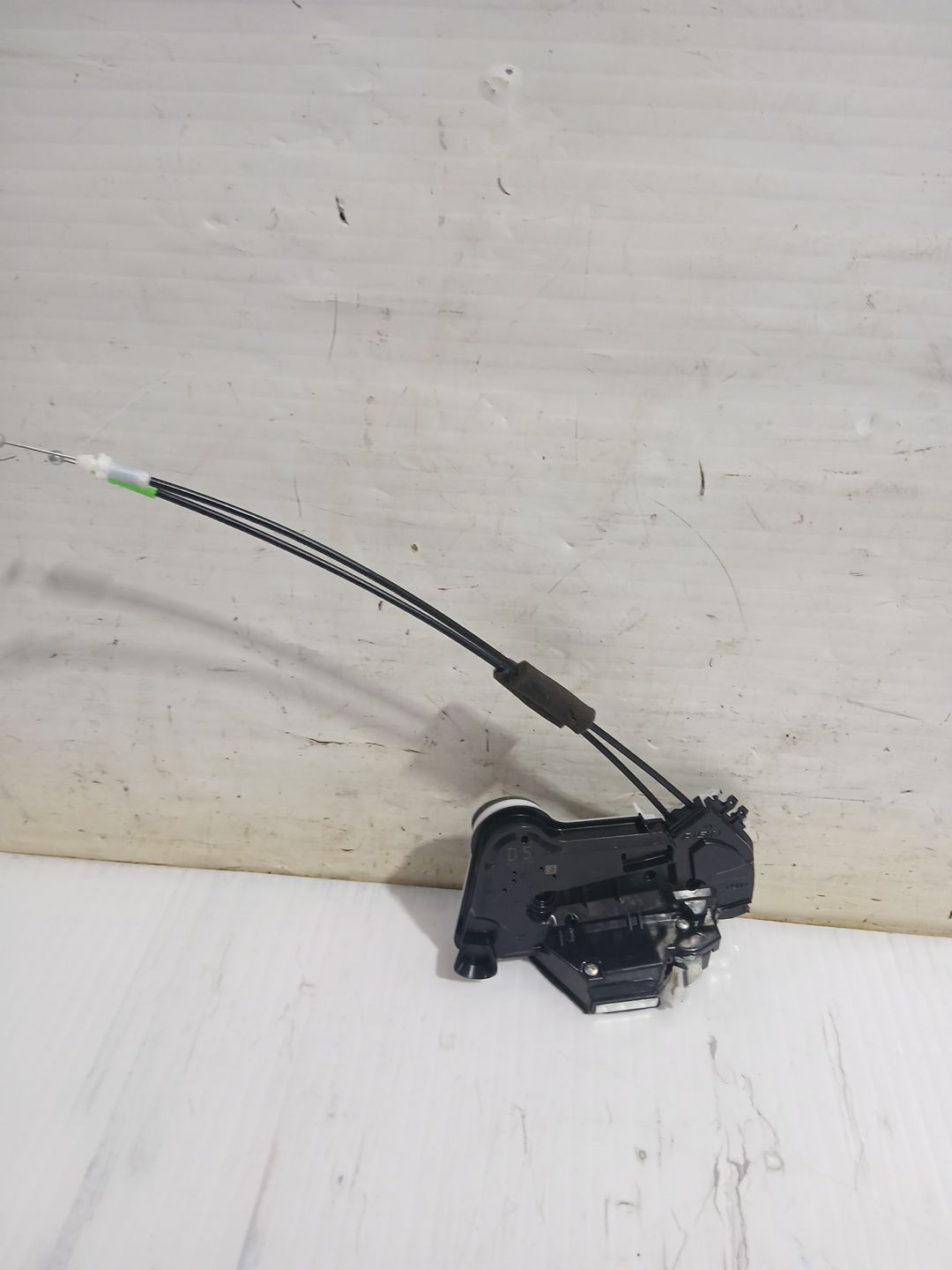 cerradura_puerta_delantera_derecha_6903062010_toyota_rav_4_v_a5_h5_2_0_mxaa52