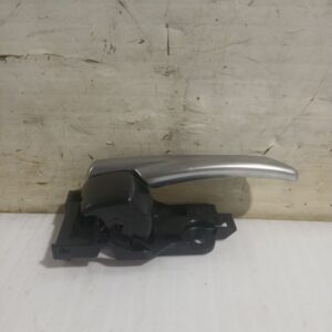 maneta_interior_delantera_derecha_6927333060_toyota_rav_4_v_a5_h5_2_0_mxaa52