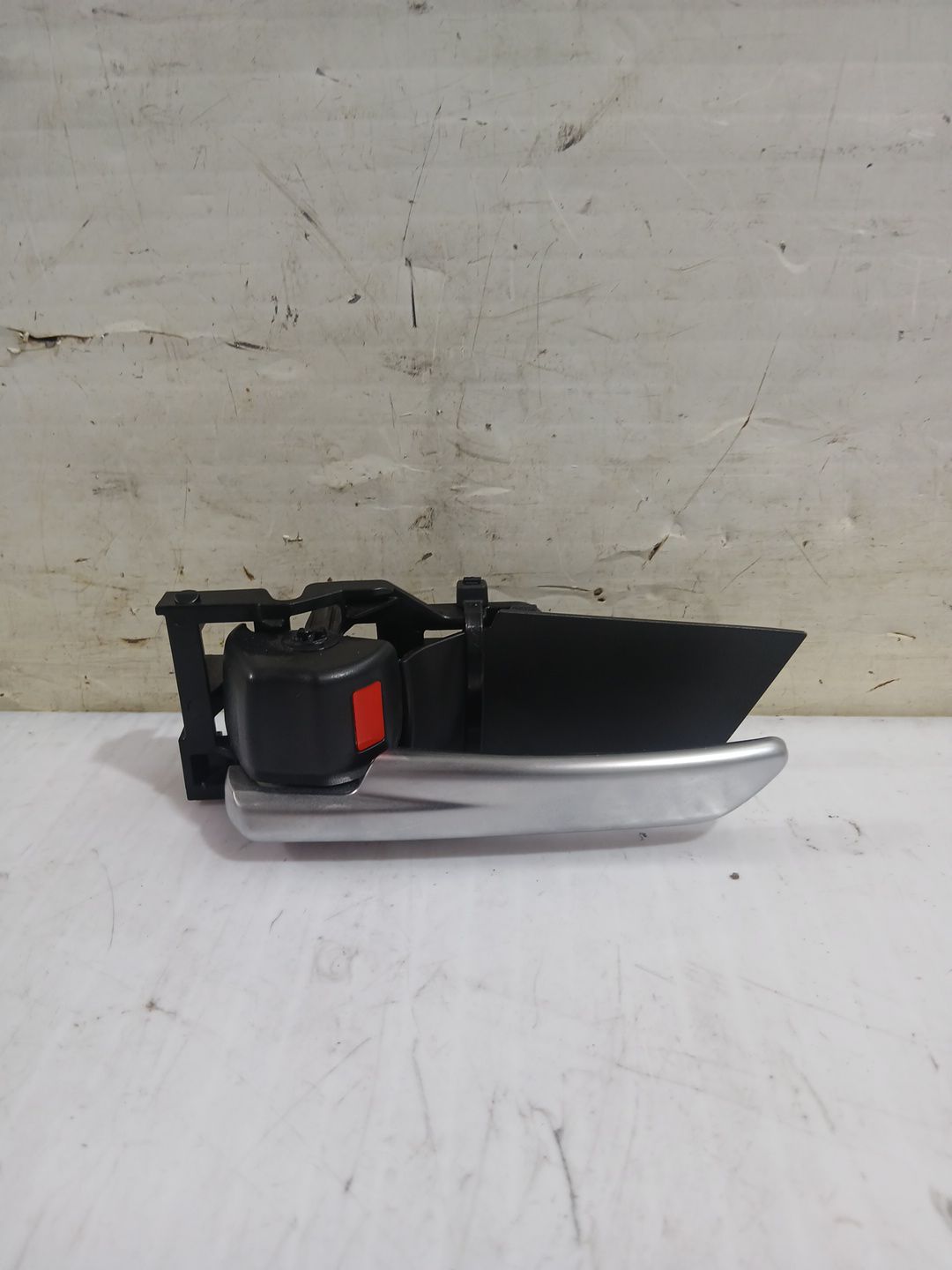 maneta_interior_delantera_izquierda_6920633150c0_toyota_rav_4_v_a5_h5_2_0_mxaa52