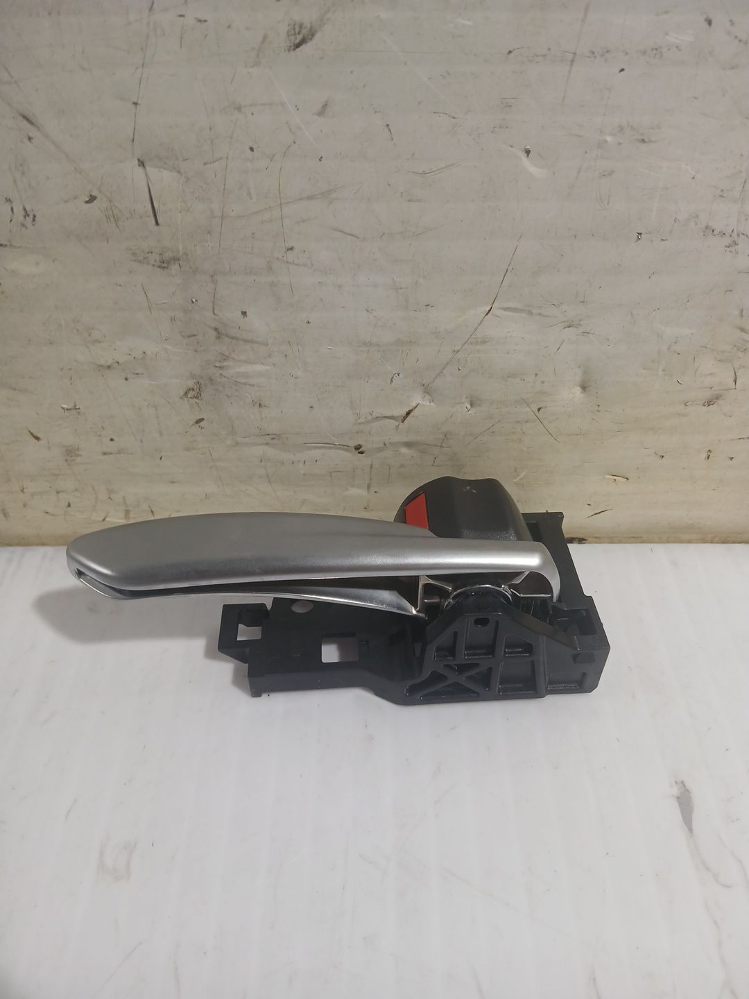 maneta_interior_trasera_derecha_6927333060_toyota_rav_4_v_a5_h5_2_0_mxaa52