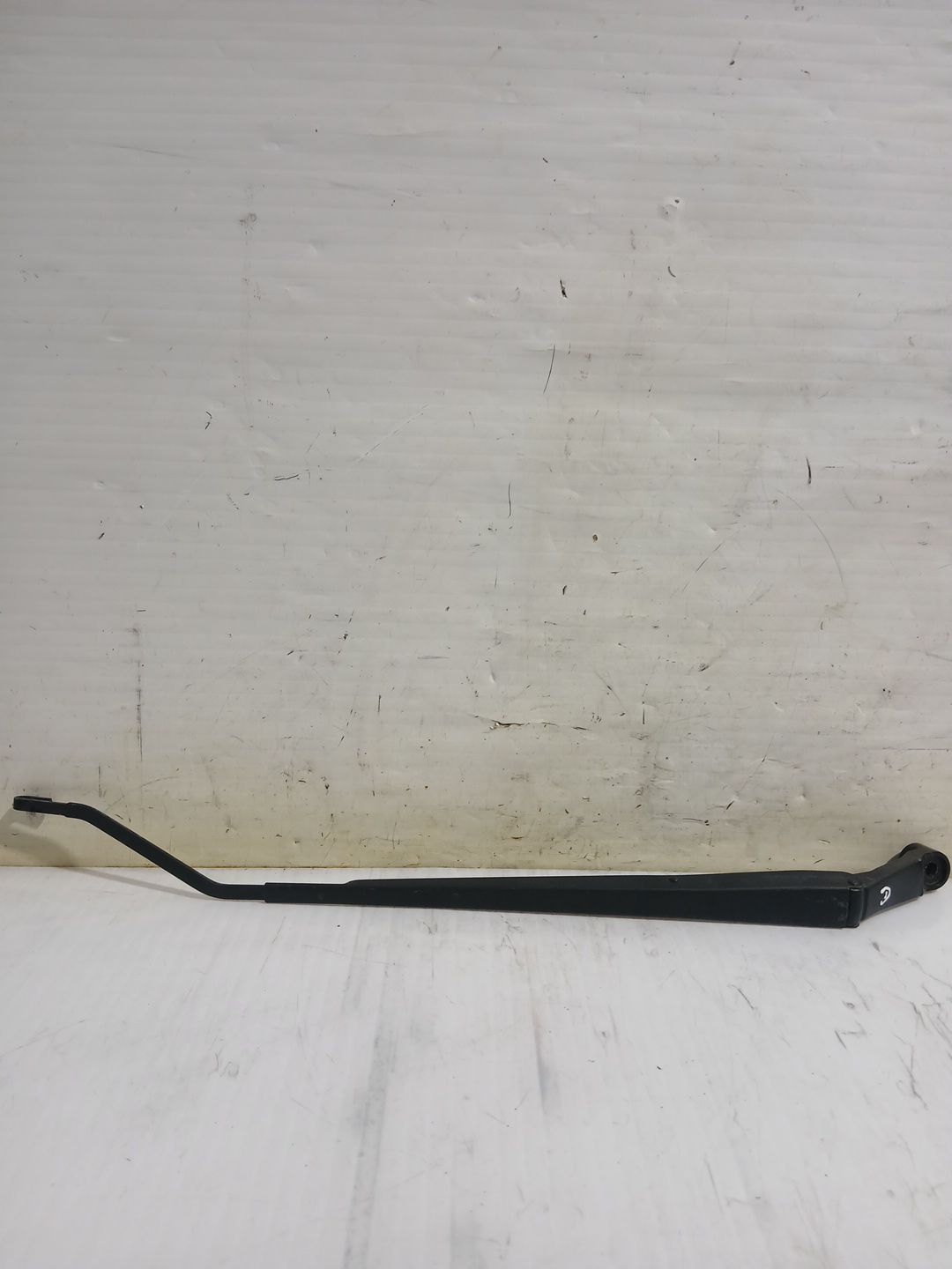 brazo_limpia_delantero_derecho_852110f010_toyota_corolla_verso_zer_zze12_r1_2_2_d_4d_aur10