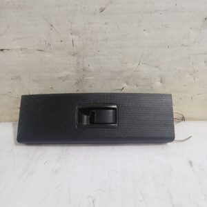 mando_elevalunas_delantero_derecho_848100f010_toyota_corolla_verso_zer_zze12_r1_2_2_d_4d_aur10