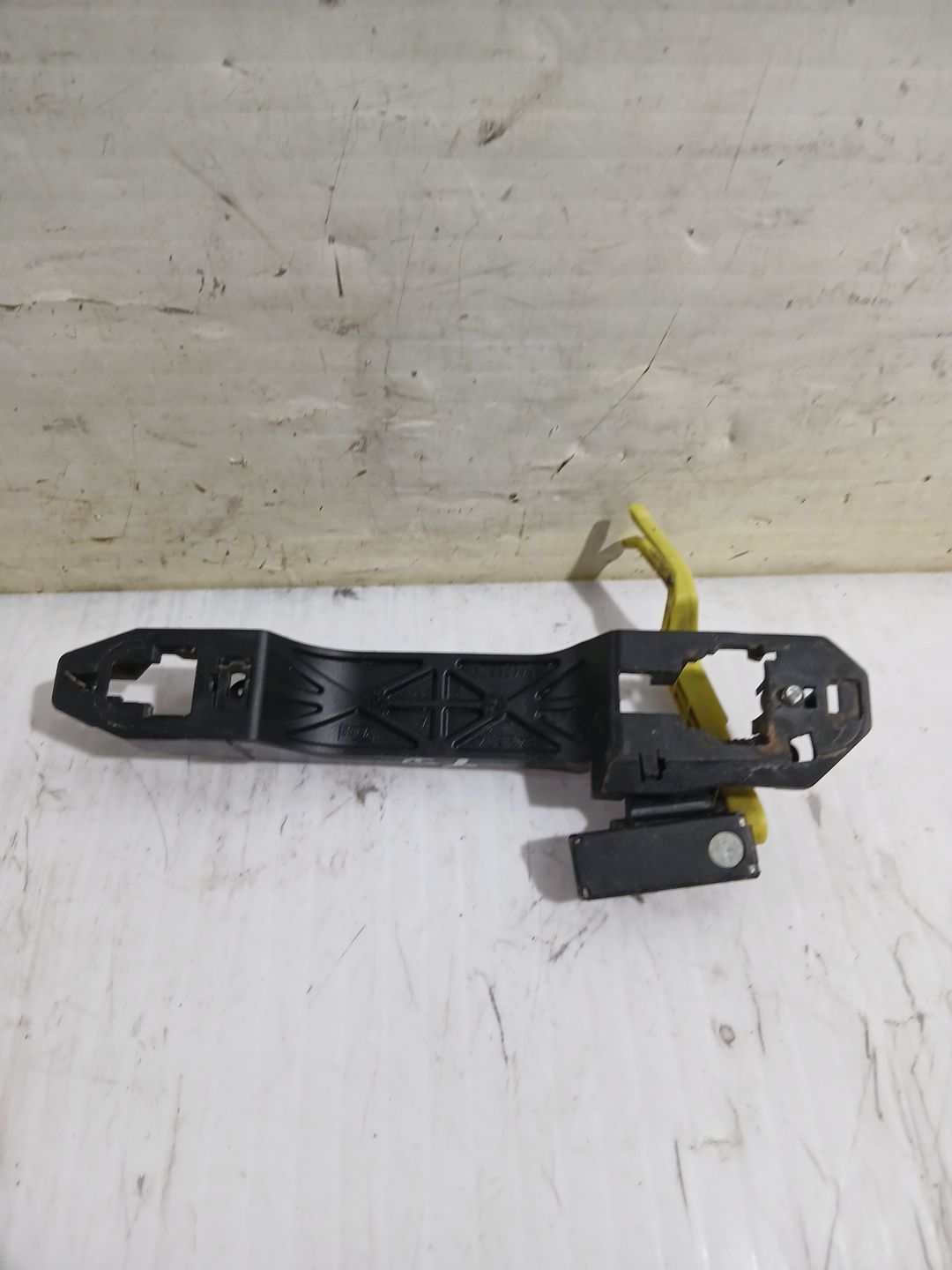 maneta_exterior_trasera_derecha_242304_toyota_corolla_verso_zer_zze12_r1_2_2_d_4d_aur10