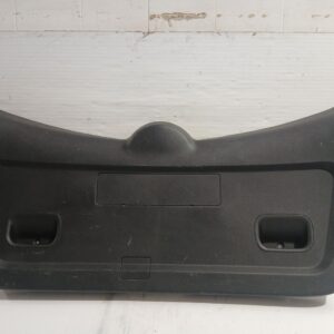 guarnecido_porton_trasero_647810f010b0_toyota_corolla_verso_zer_zze12_r1_2_2_d_4d_aur10