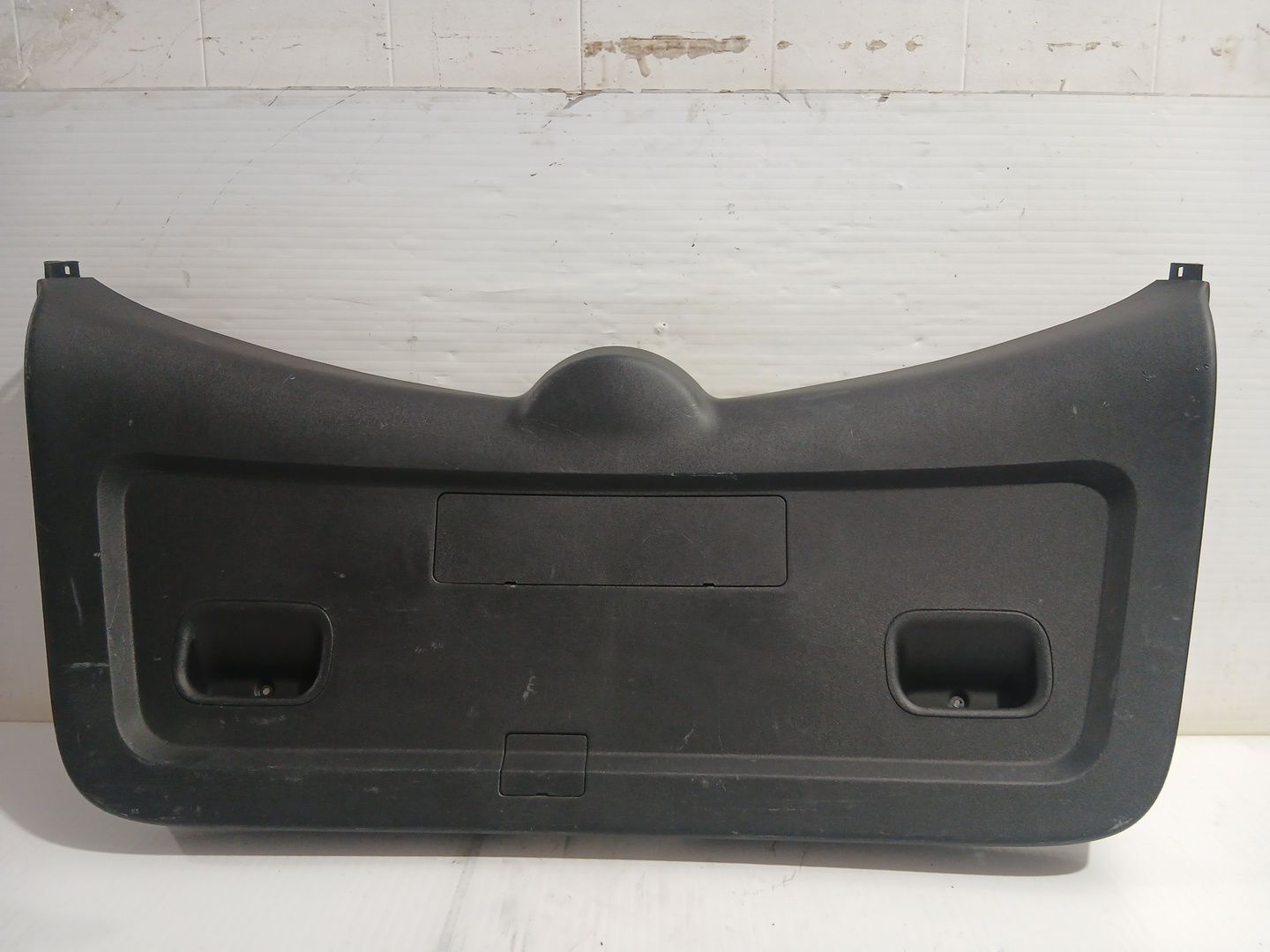 guarnecido_porton_trasero_647810f010b0_toyota_corolla_verso_zer_zze12_r1_2_2_d_4d_aur10