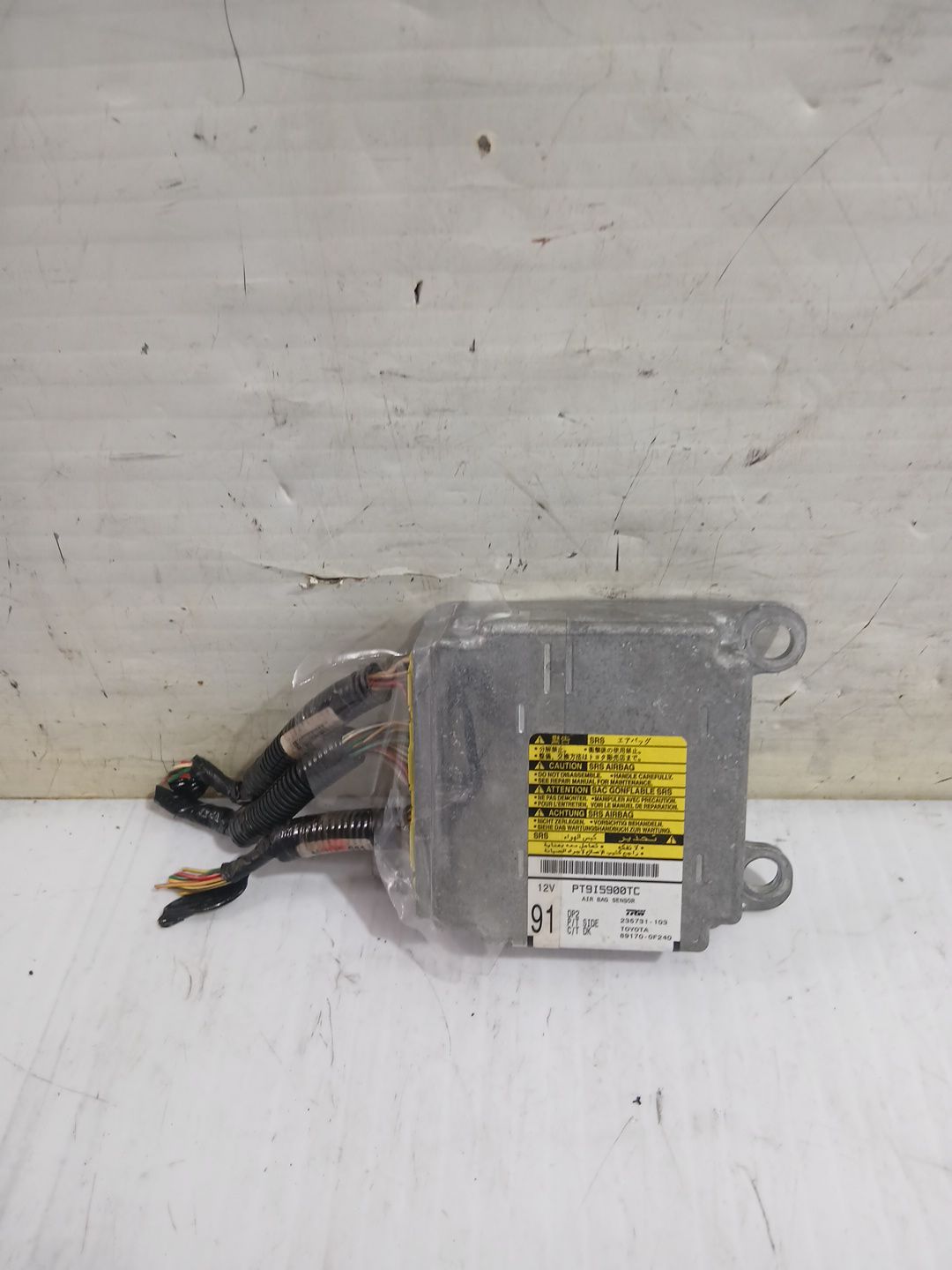 centralita_airbag_891700f240_toyota_corolla_verso_zer_zze12_r1_2_2_d_4d_aur10