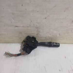 mando_limpia_173654_toyota_corolla_verso_zer_zze12_r1_2_2_d_4d_aur10