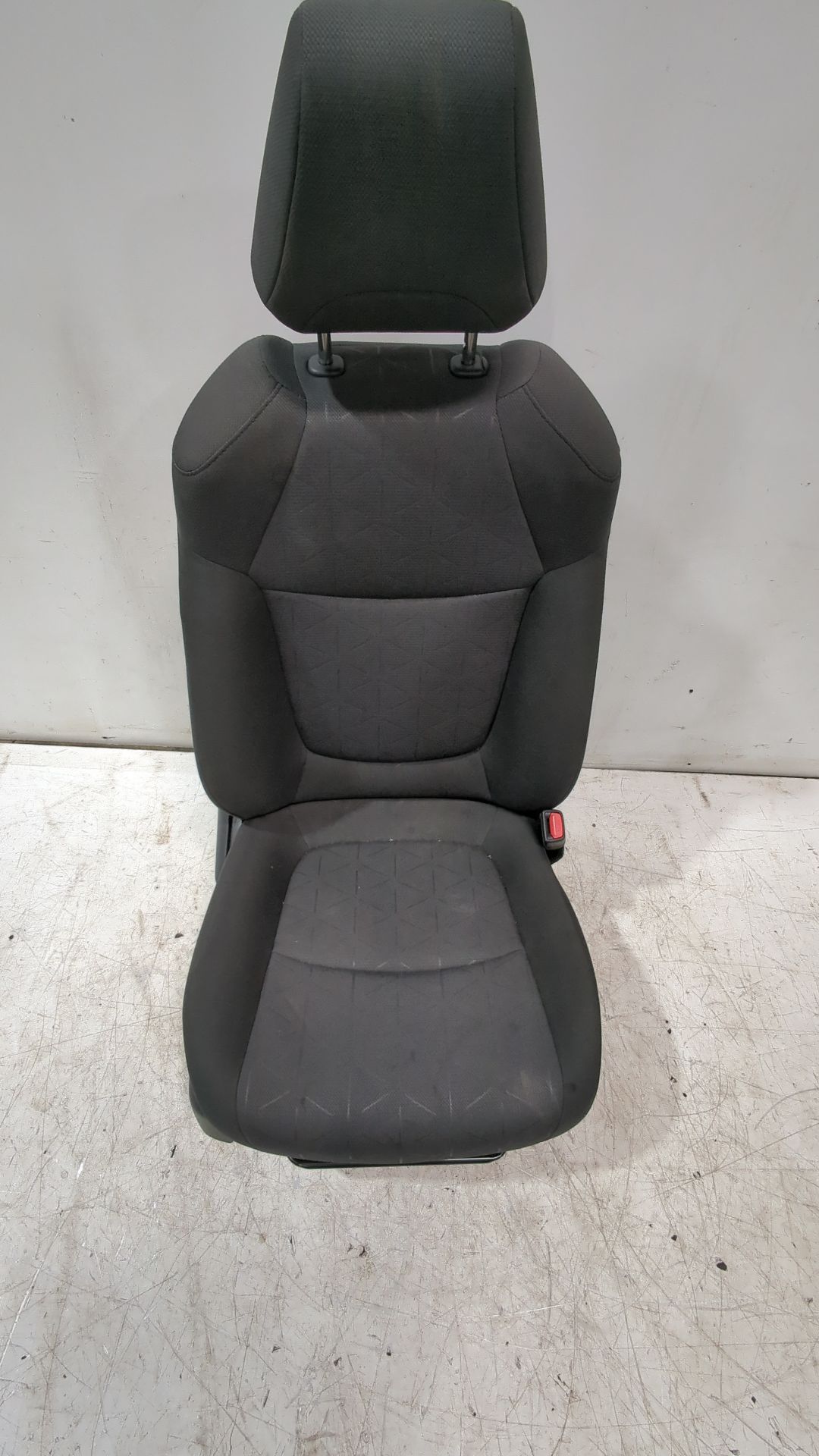 asiento_delantero_derecho_7101442330_toyota_rav_4_v_a5_h5_2_0_mxaa52