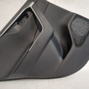 guarnecido_puerta_trasera_izquierda_6764042640c5_toyota_rav_4_v_a5_h5_2_0_mxaa52