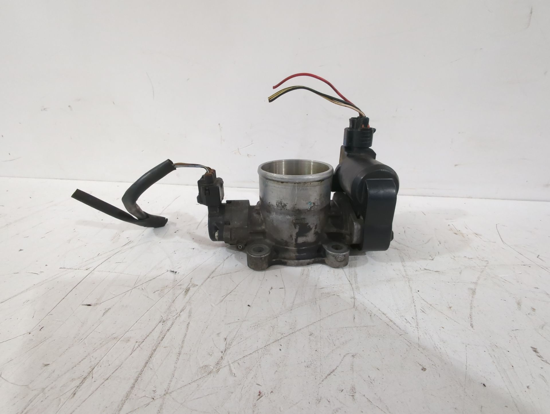 caja_mariposa_261000r010_toyota_corolla_verso_zer_zze12_r1_2_2_d_4d_aur10