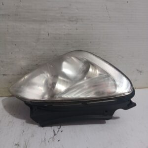 faro_derecho_921021d010_kia_carens_iii_monospace_un_2_0_crdi_140