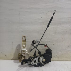 cerradura_puerta_delantera_izquierda_813101d010_kia_carens_iii_monospace_un_2_0_crdi_140