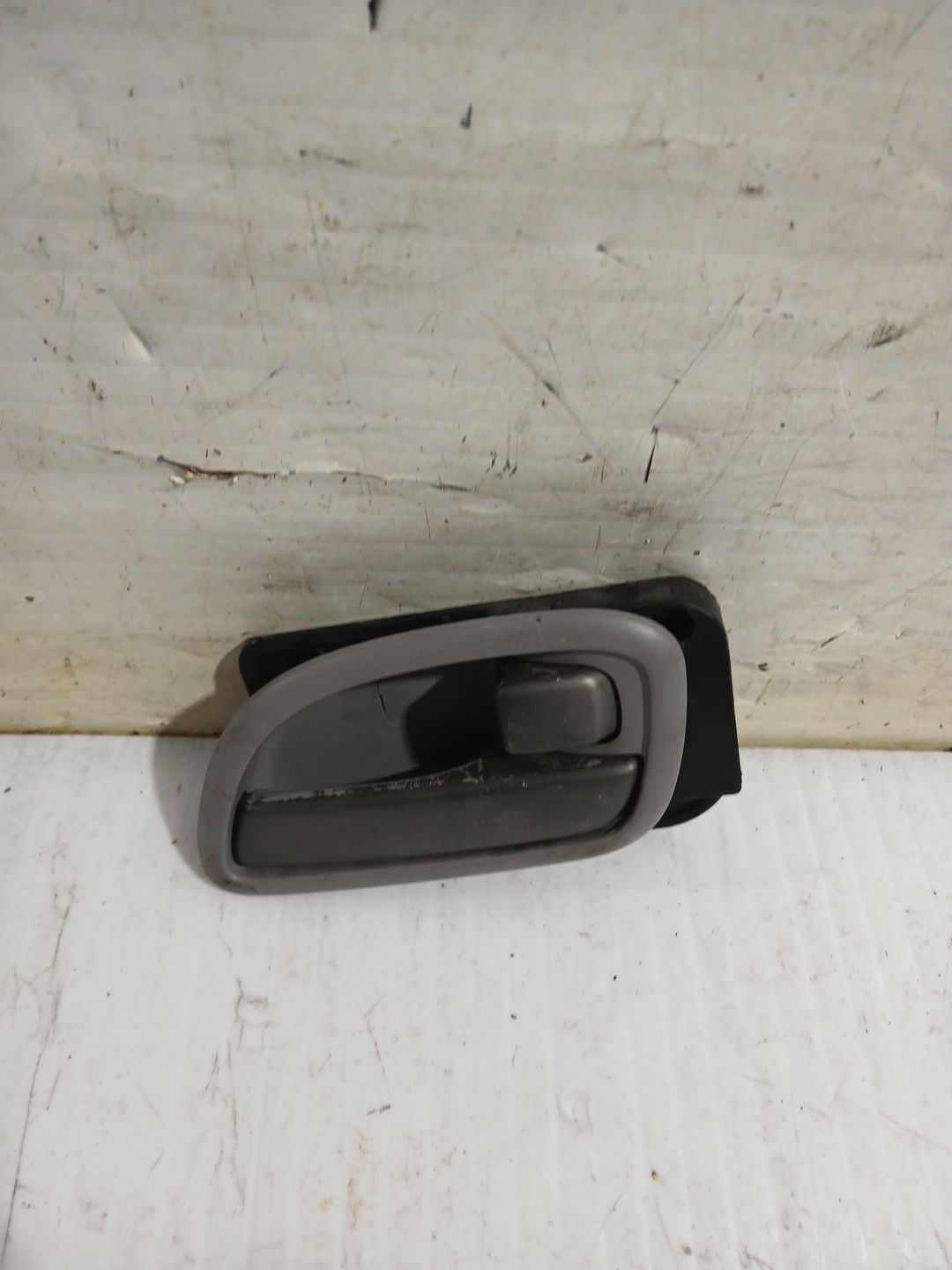 maneta_interior_delantera_derecha_826201d020_kia_carens_iii_monospace_un_2_0_crdi_140