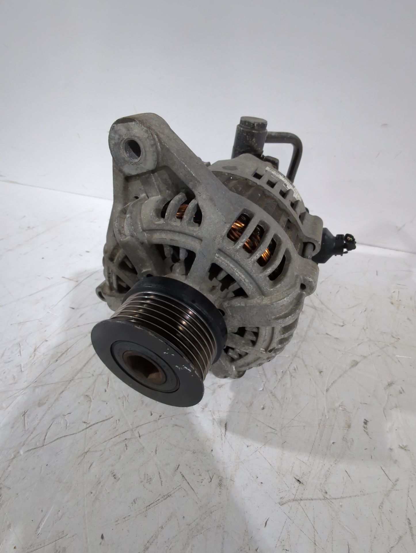 alternador_3730027021_kia_carens_iii_monospace_un_2_0_crdi_140