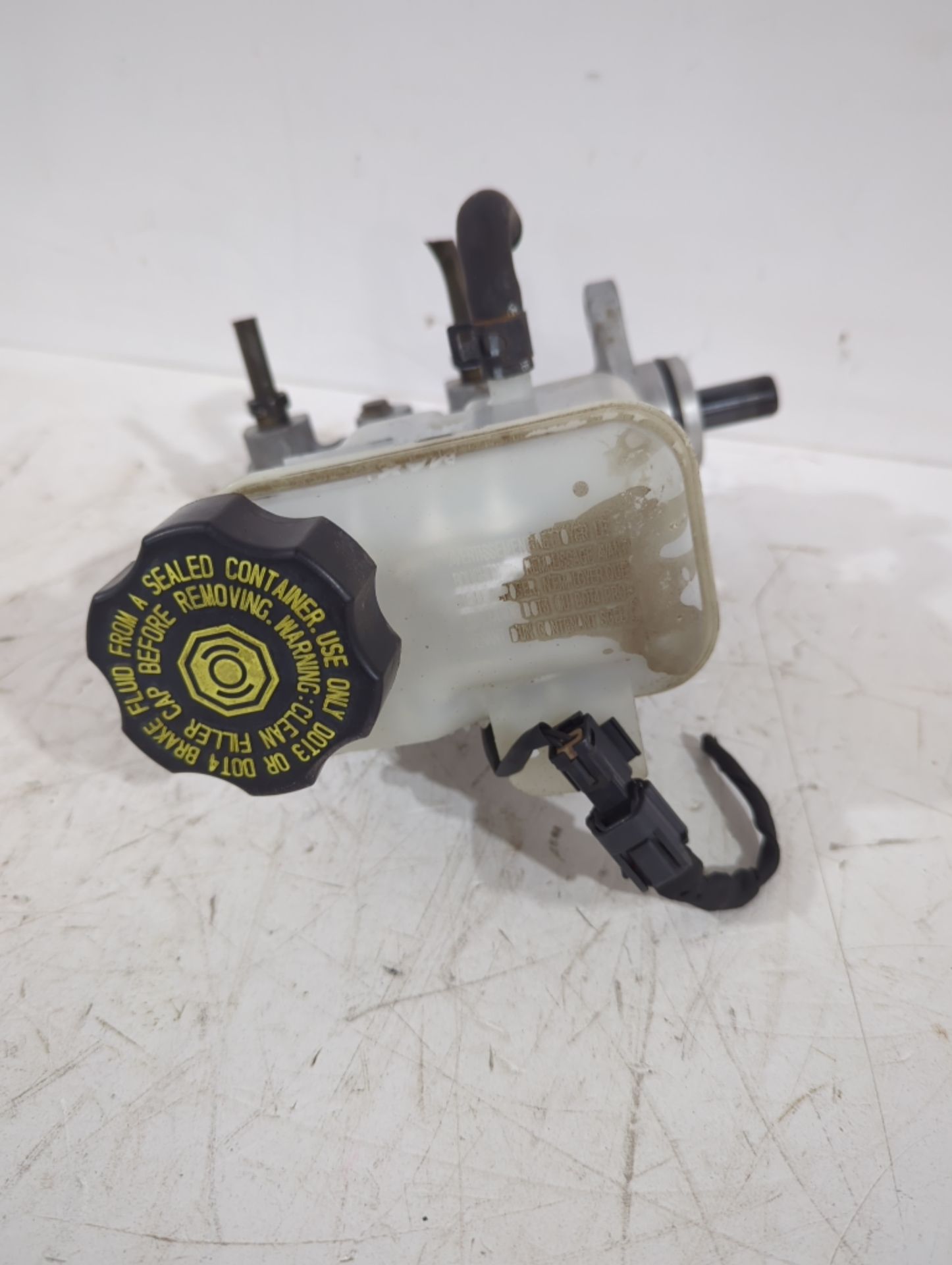 bomba_freno_585101d030ds_kia_carens_iii_monospace_un_2_0_crdi_140