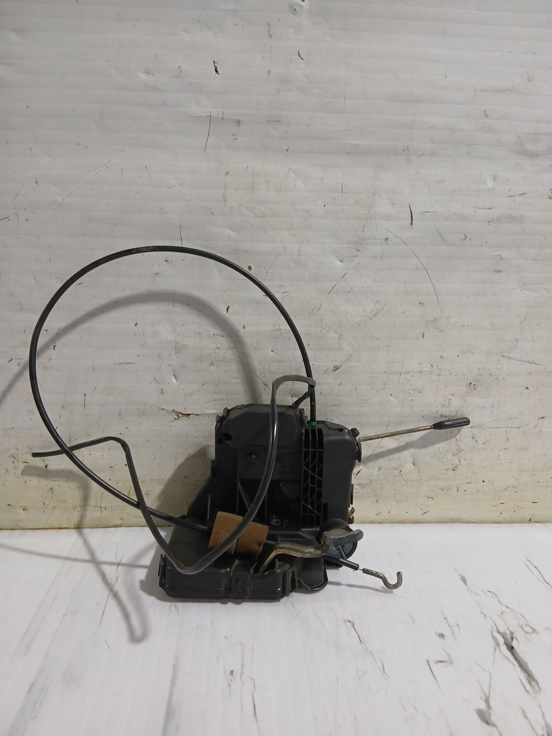 cerradura_puerta_delantera_derecha_4133113511_mercedes_benz_clk_c209_clk_240_209_361