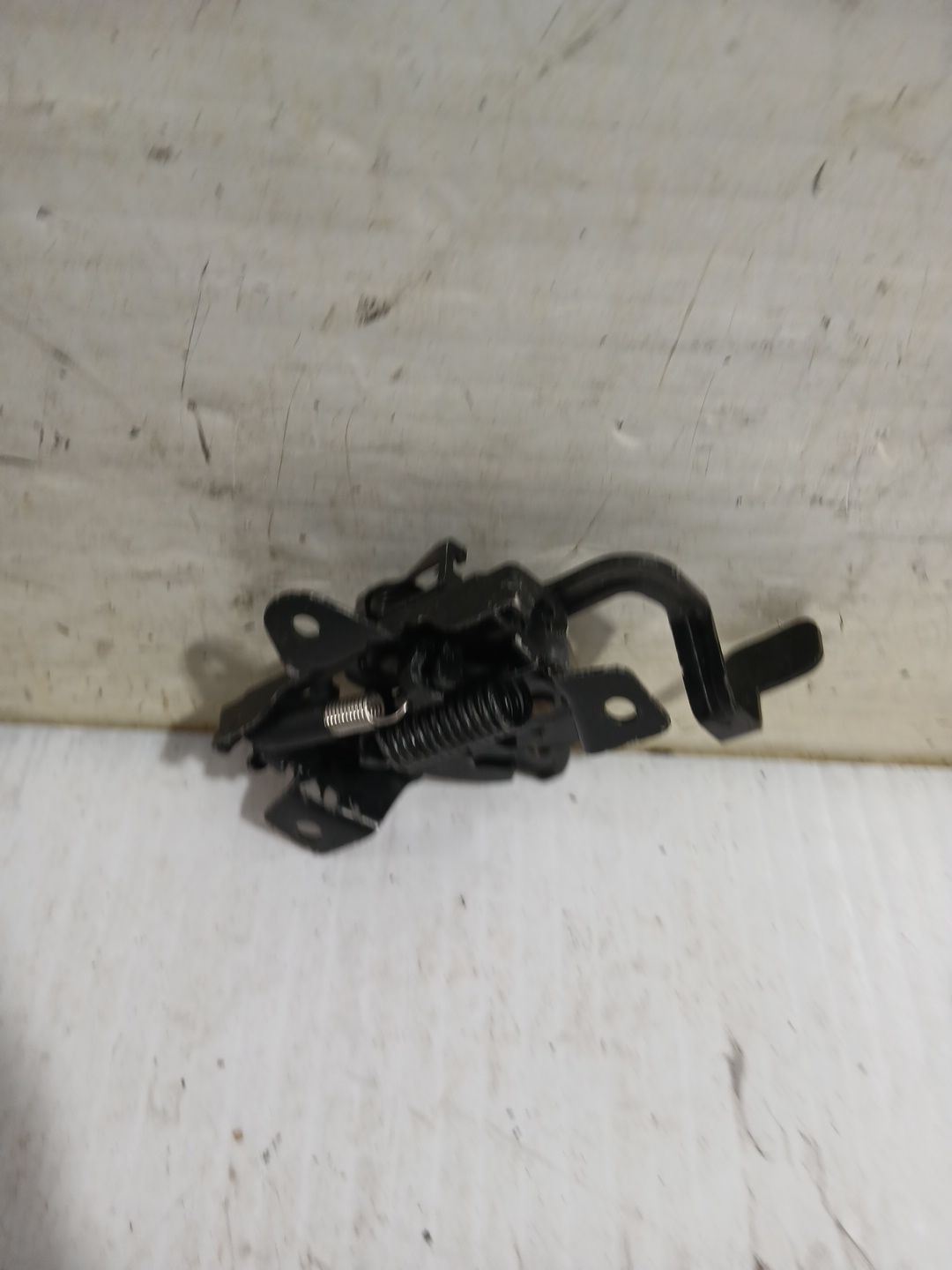 cerradura_capo_811301d000_kia_carens_iii_monospace_un_2_0_crdi_140