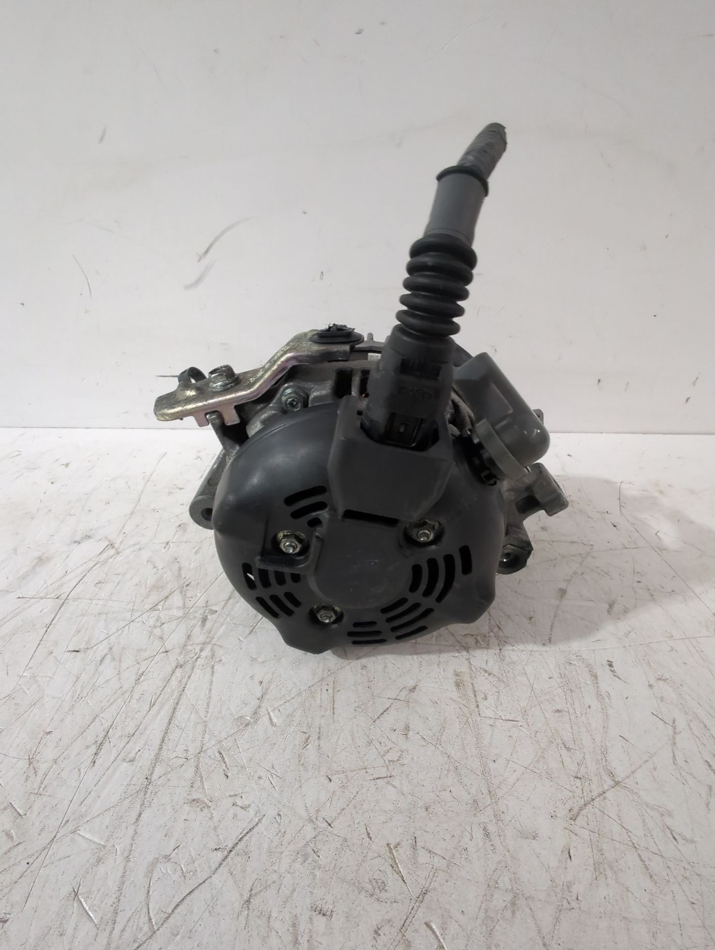 alternador_270600y050_toyota_auris_e15_1_33_dual_vvti_nre150