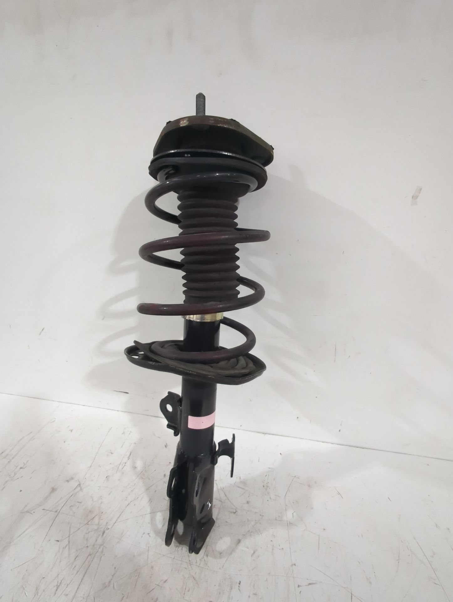 amortiguador_delantero_izquierdo_485208z008_toyota_auris_e15_1_33_dual_vvti_nre150