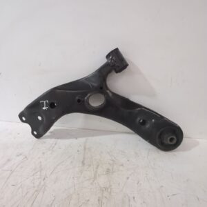 brazo_suspension_inferior_delantero_izquierdo_4806902130_toyota_auris_e15_1_33_dual_vvti_nre150