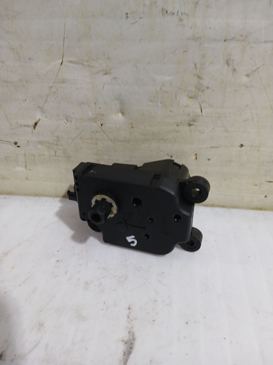 motor_apertura_trampilla_a2038201642_mercedes_benz_clk_c209_clk_240_209_361