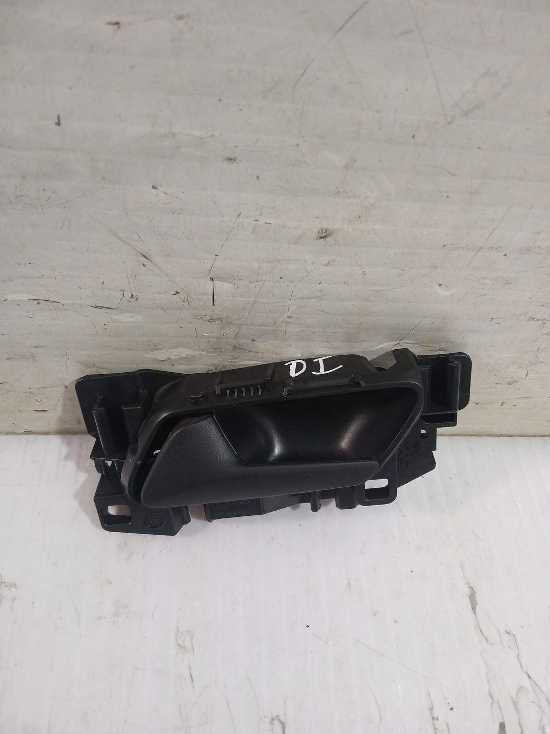 maneta_interior_delantera_izquierda_98197439zd_peugeot_rifter_1_5_bluehdi_100