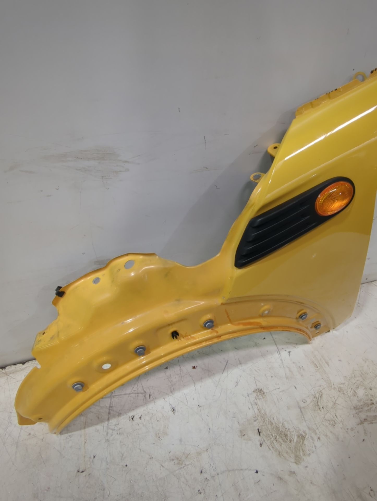 aleta_delantera_izquierda_41355a290a1_mini_mini_r56_one