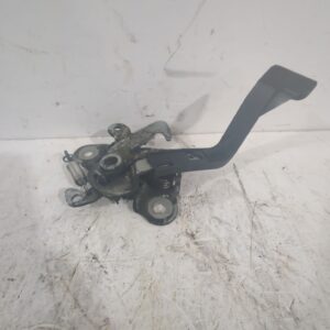 cerradura_capo_964634478002_peugeot_407_6d_2_0_hdi_135_6drhrh_6drhre_6drhrg_6drhrj