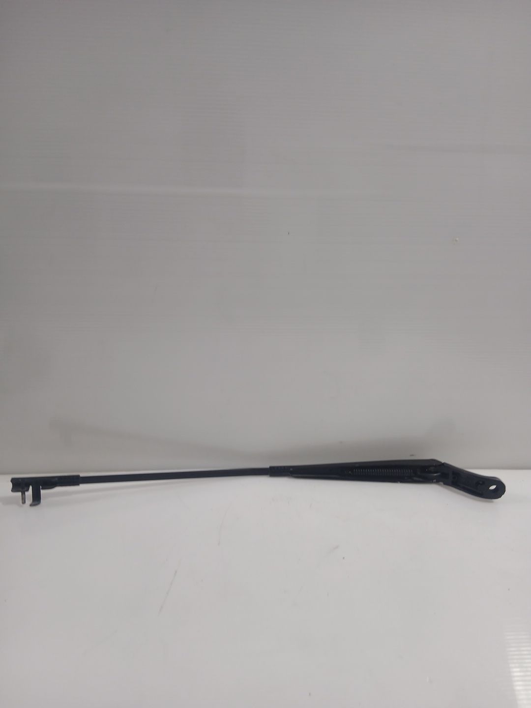 brazo_limpia_delantero_derecho_6429x5_peugeot_407_6d_2_0_hdi_135_6drhrh_6drhre_6drhrg_6drhrj